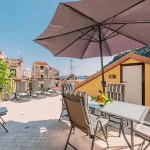  Apartment Bouganville House Italy