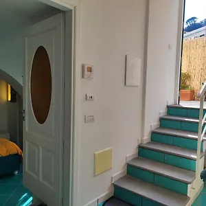  Apartment Small Wonder Tiny Town House Italy